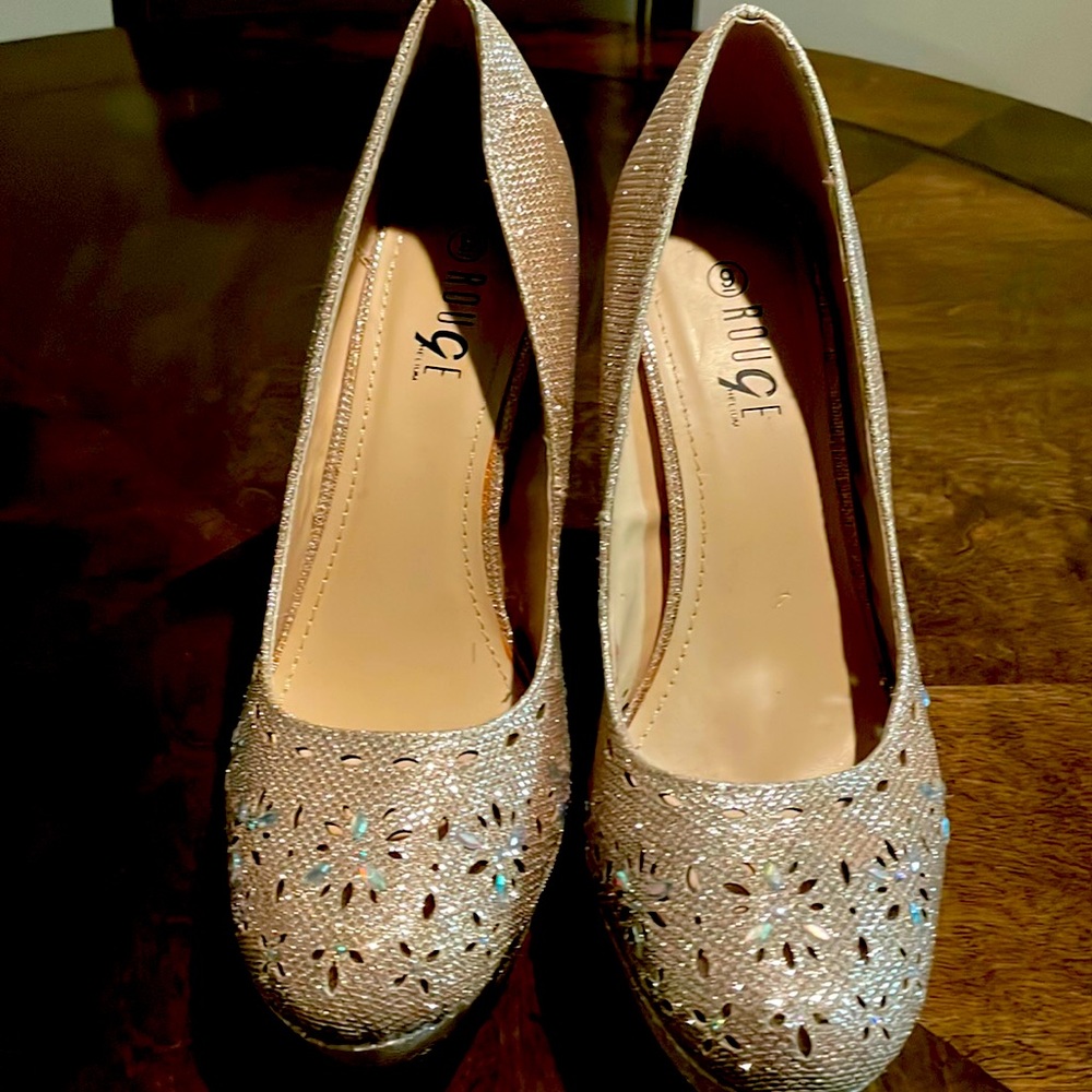 Rouge High heels